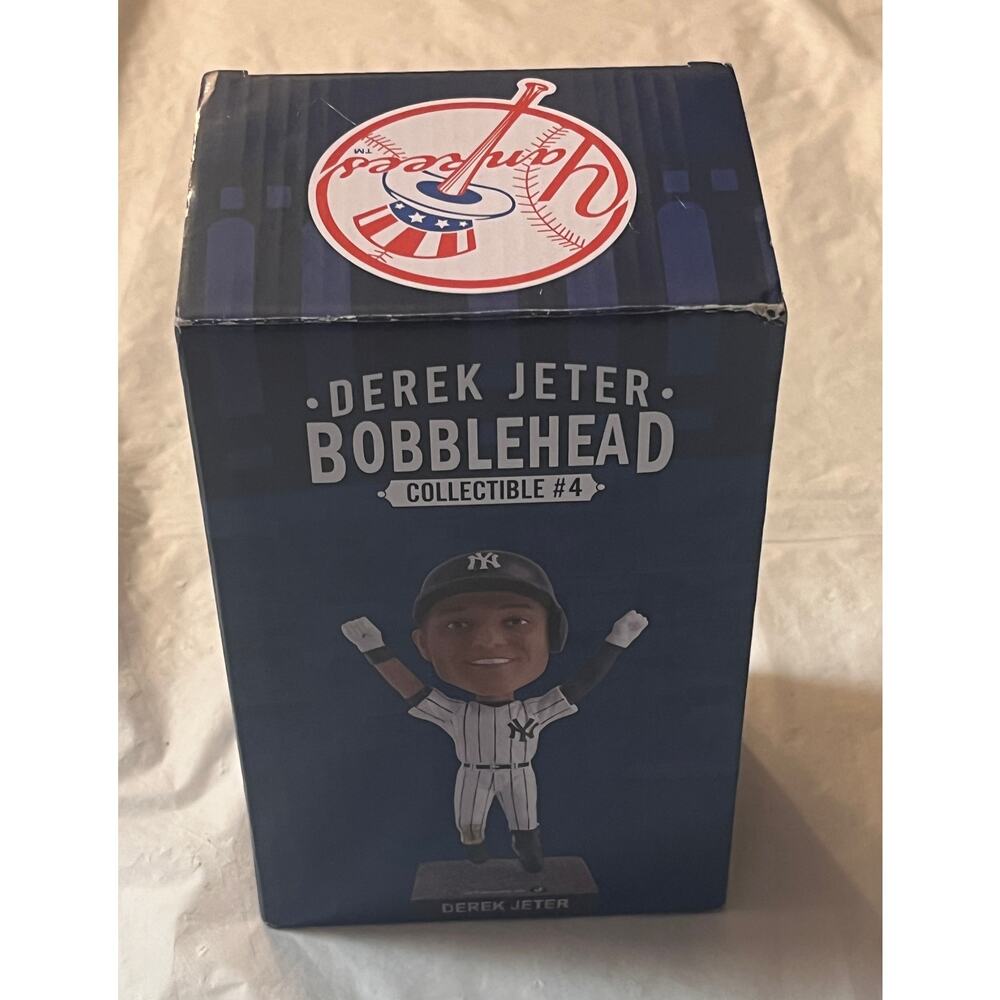 2024 Derek Jeter Bobblehead #4 TikTok NY Yankees Limited Edition w/ Box - Picture 2 of 11